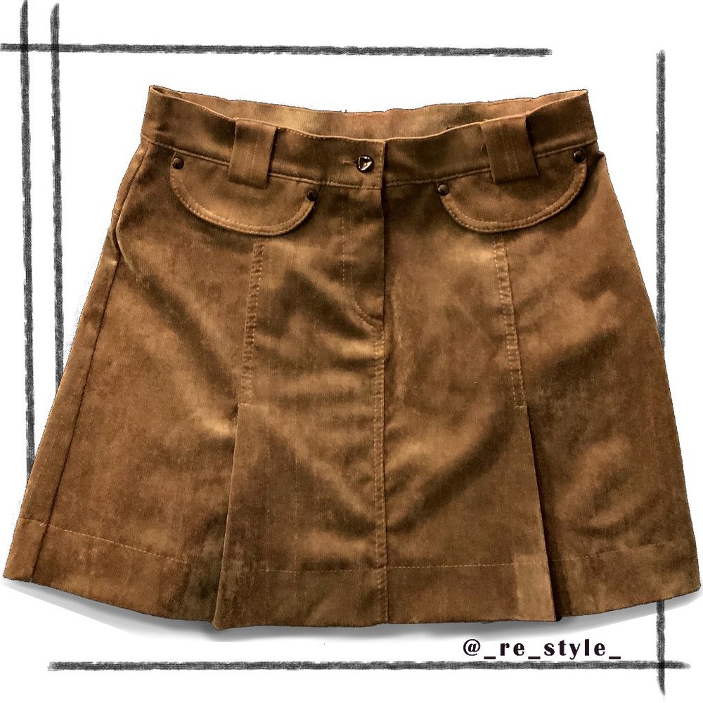 LAST CHANCE 2/$20 SUMMER SALE 90's Mini Skirt - Picture 1 of 8